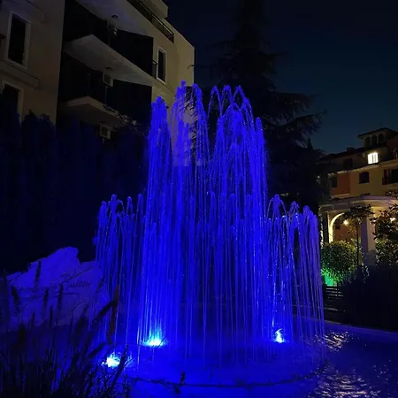 Harmony Monte Carlo Poolblick & 아파트 *