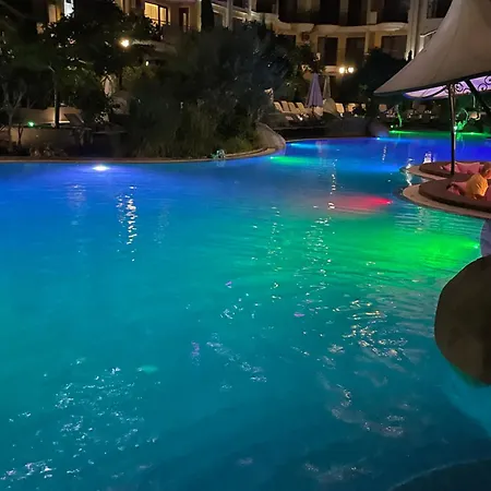 Harmony Monte Carlo Poolblick & 아파트 써니비치